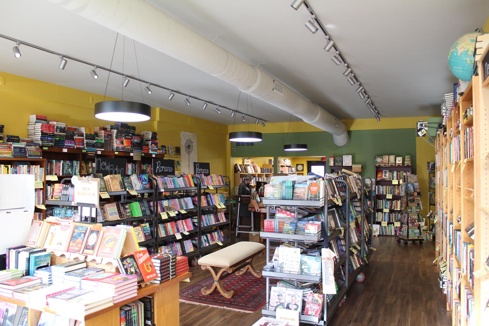 2 Dandelions Bookshop