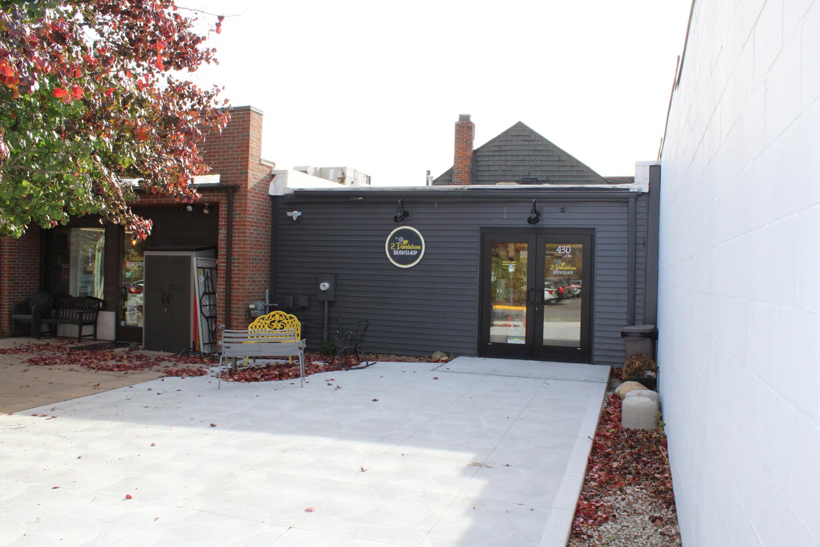 2 Dandelions Bookshop