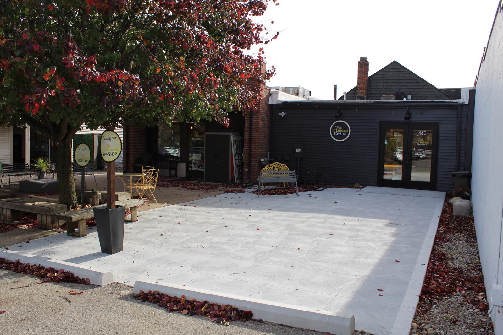 2 Dandelions Bookshop